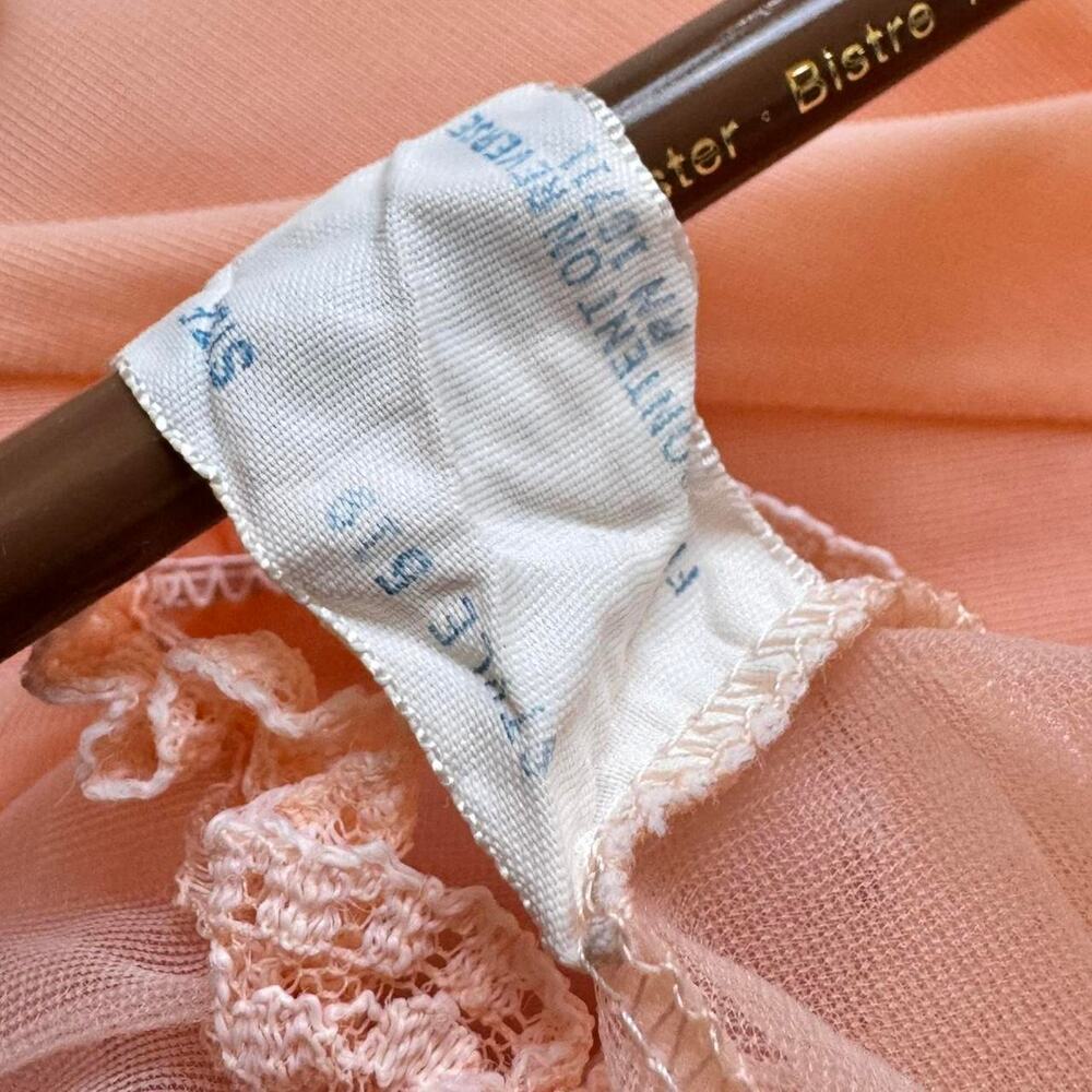 Vintage 60s peachy coral satin night robe house coat sz m cottagecore romantic - Picture 8 of 8